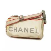 Chanel Vintage Pre-owned Nylon chanel-vskor White, Dam