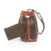 Celine Vintage Pre-owned Canvas crossbodyvskor Brown, Dam