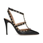 Valentino Garavani Svarta Rockstud Pumps med Guld Accenter Black, Dam