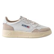 Autry Sneakers i vintagestil med moderna detaljer White, Dam