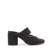 MM6 Maison Margiela Svarta Läderbåge Detalj Slip-On Skor Black, Dam