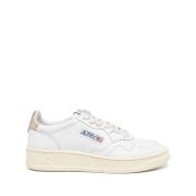 Autry Vita Sneakers med Perforerad Detalj White, Dam