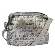 Chanel Vintage Pre-owned Polyester axelremsvskor Gray, Dam