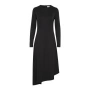 InWear Elegant Svart Klänning med Asymmetrisk Skärning Black, Dam