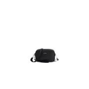 Guess Modern Saffiano Läder Cross Body Väska Black, Dam