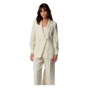 Kocca Stiliga Blazers för en Chic Look Beige, Dam