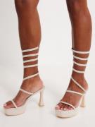 Nelly - High heels - Cream - Occasional Platform Heel - Klackskor