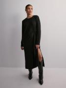 Pieces - Långärmade klänningar - Black - Pcjysalinda Ls Long Dress D2D...