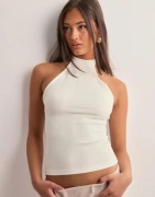 Nelly - Vit - High Neck Structure Top