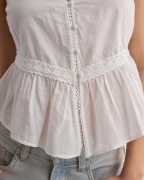 Nelly - Vit - Effortless Lace Top