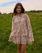 Vero Moda - Blommig - Vmstarry Ls Ruffle Mini Dress Exp