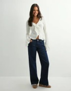 Nelly - Vit - Lovely Frill LS Top