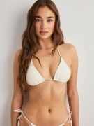 Nelly - Vit - Flavour Bikini Triangle