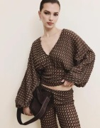 Nelly - Brun - Dreamy Structure LS Top