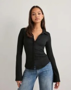 Nelly - Svart - Amazing Structure Shirt Top