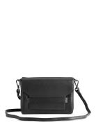 Markberg Vanyambg Crossbody Bag, Grain Svart