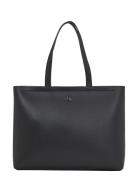 Calvin Klein Minimal Monogram Slim Tote34 Svart