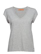 Coster Copenhagen Cc Heart Basic V-Neck T-Shirt Grå