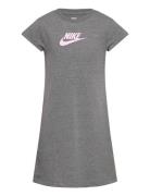 Nike Club Dress Grå