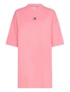 Tjw Badge Tee Dress Kort Klänning Pink Tommy Jeans