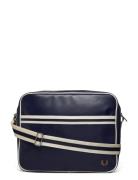 Fred Perry Classic Shoulder Bag Marinblå