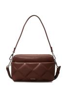 Calvin Klein Diamond Quilt Camera Bag W/Pkt Brun