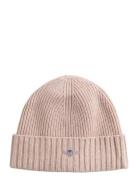 GANT Unisex. Shield Wool Beanie Beige