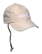 Musto Ess Fd Crew Cap Beige