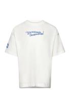 The New Tnperry Os S_S Tee Vit